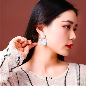 Heart dangle earrings